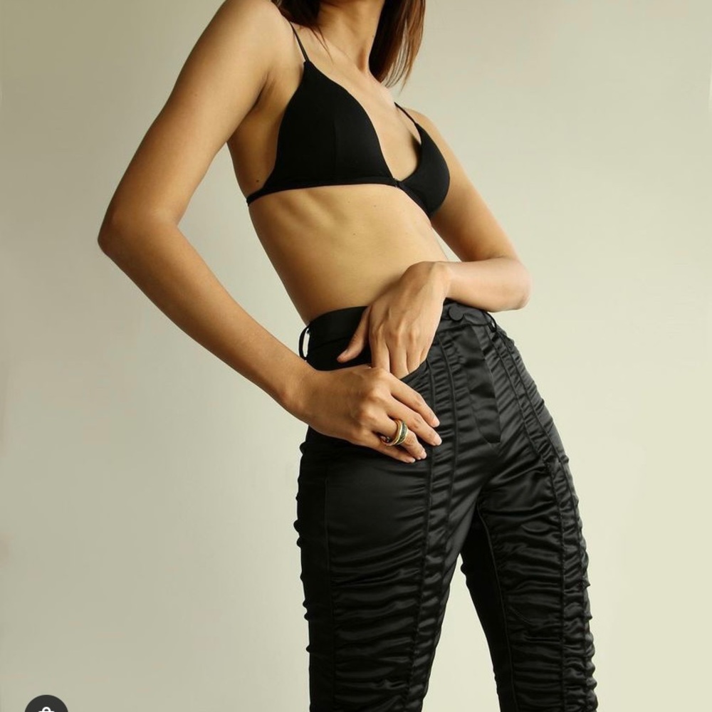 RUVE shop LOE Ruched Pant in Black